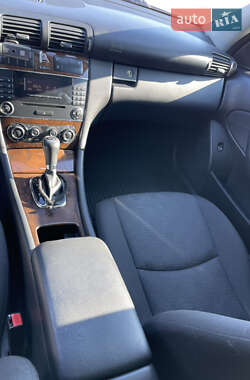 Универсал Mercedes-Benz C-Class 2006 в 