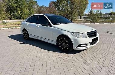 Седан Mercedes-Benz C-Class 2011 в 
