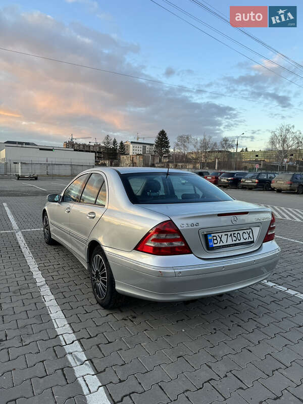 Седан Mercedes-Benz C-Class 2004 в Каменец-Подольском