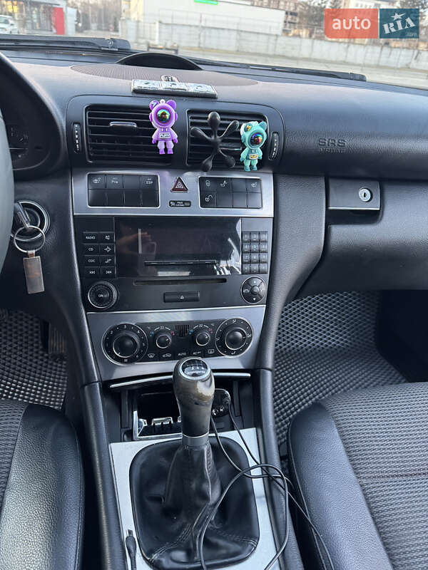 Седан Mercedes-Benz C-Class 2004 в Каменец-Подольском