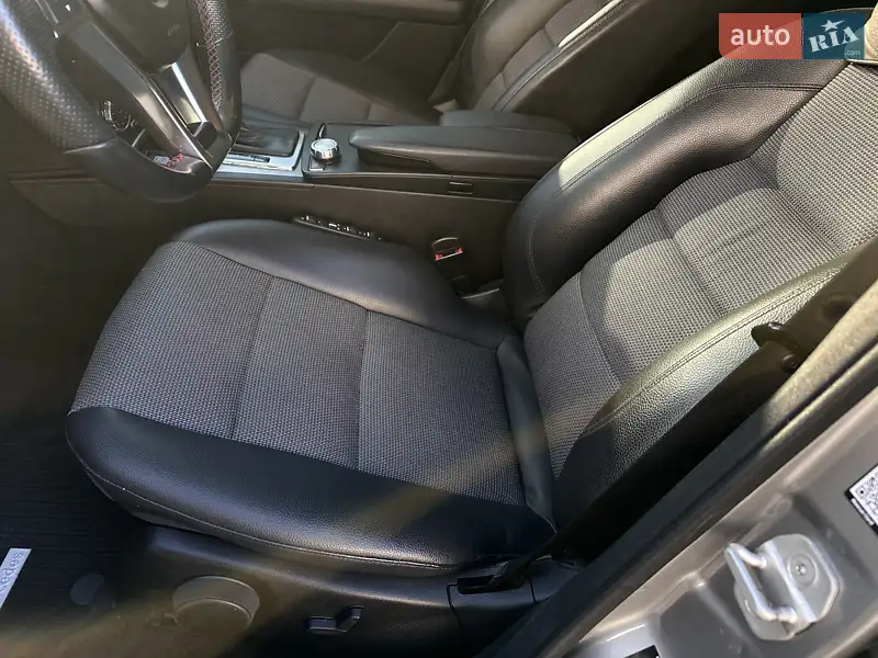 Mercedes-Benz C-Class 2011