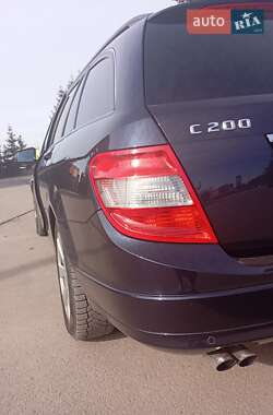 Универсал Mercedes-Benz C-Class 2010 в 