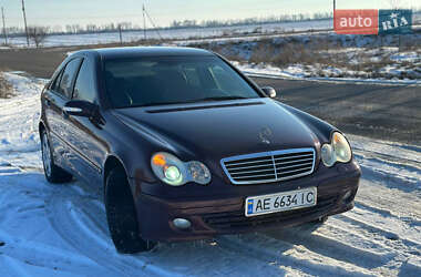 Седан Mercedes-Benz C-Class 2006 в Киеве