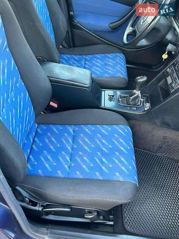 Седан Mercedes-Benz C-Class 1999 в Львове