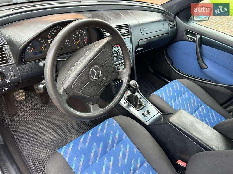 Седан Mercedes-Benz C-Class 1999 в Львове