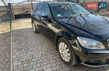 Универсал Mercedes-Benz C-Class 2009 в Черновцах