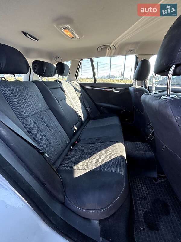 Универсал Mercedes-Benz C-Class 2007 в Львове