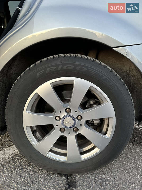Универсал Mercedes-Benz C-Class 2010 в Житомире фото 21 Универсал Mercedes-Benz C-Class 2010 в Житомире