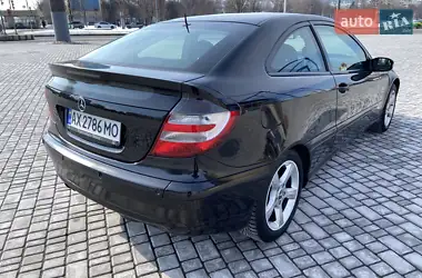 Mercedes-Benz C-Class 2004