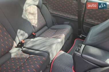 Купе Mercedes-Benz C-Class 2002 в 