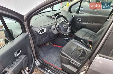 Купе Mercedes-Benz C-Class 2002 в 