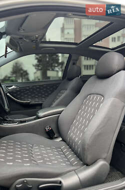 Купе Mercedes-Benz C-Class 2003 в 