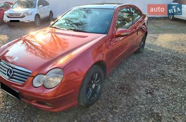 Купе Mercedes-Benz C-Class 2002 в 