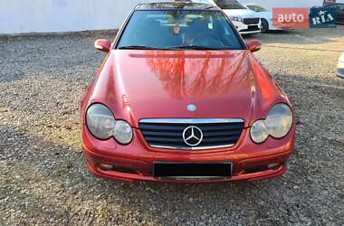 Купе Mercedes-Benz C-Class 2002 в 