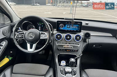 Универсал Mercedes-Benz C-Class 2019 в 