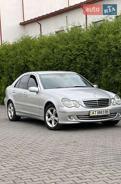 Седан Mercedes-Benz C-Class 2006 в Івано-Франківську