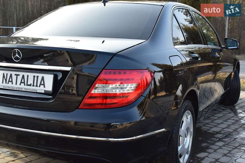 Седан Mercedes-Benz C-Class 2011 в Бучаче фото 8 Седан Mercedes-Benz C-Class 2011 в Бучаче