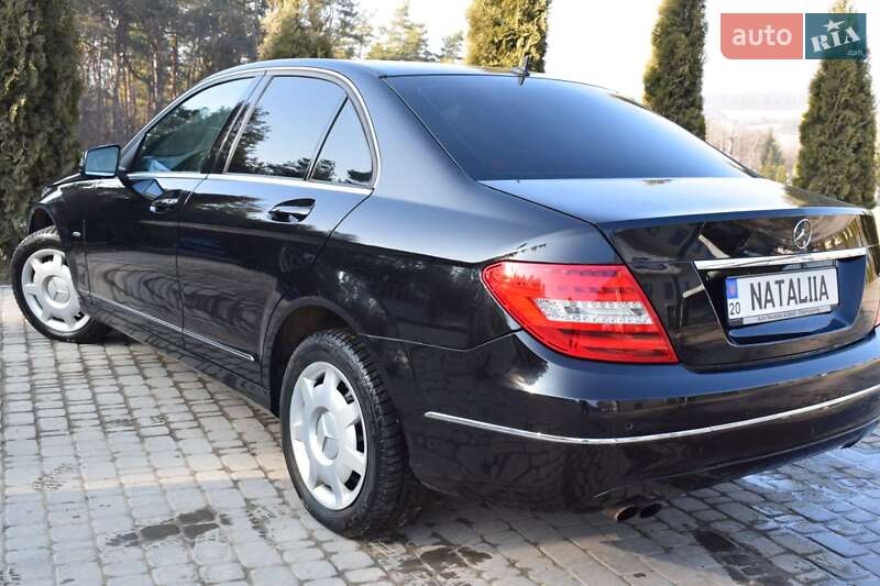 Седан Mercedes-Benz C-Class 2011 в Бучаче фото 12 Седан Mercedes-Benz C-Class 2011 в Бучаче