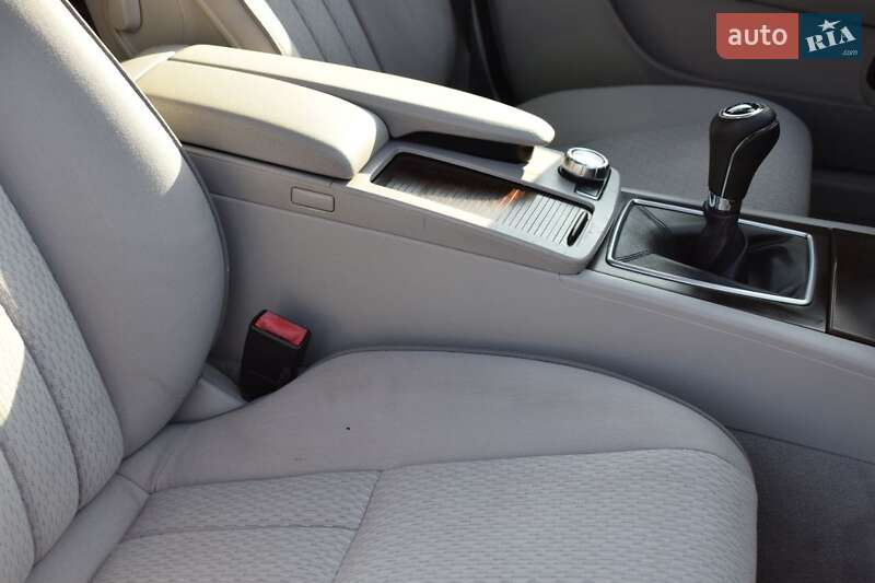 Седан Mercedes-Benz C-Class 2011 в Бучаче фото 38 Седан Mercedes-Benz C-Class 2011 в Бучаче