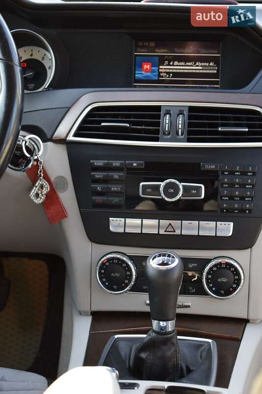 Седан Mercedes-Benz C-Class 2011 в Бучаче фото 42 Седан Mercedes-Benz C-Class 2011 в Бучаче