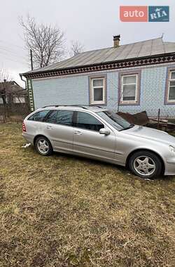 Универсал Mercedes-Benz C-Class 2004 в 