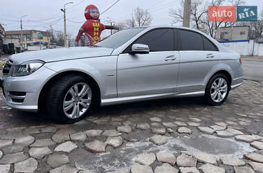 Седан Mercedes-Benz C-Class 2013 в Дніпрі