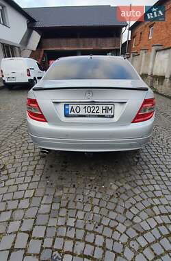 Седан Mercedes-Benz C-Class 2007 в 