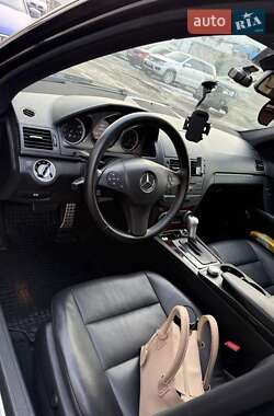 Седан Mercedes-Benz C-Class 2011 в 