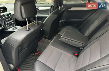 Седан Mercedes-Benz C-Class 2011 в 