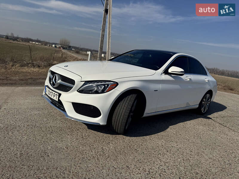 Седан Mercedes-Benz C-Class 2017 в Киеве