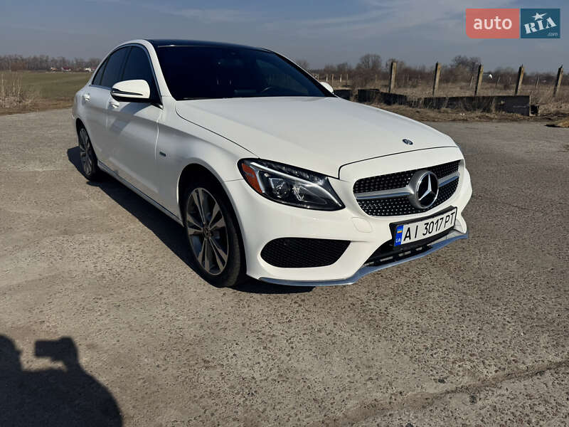 Седан Mercedes-Benz C-Class 2017 в Киеве