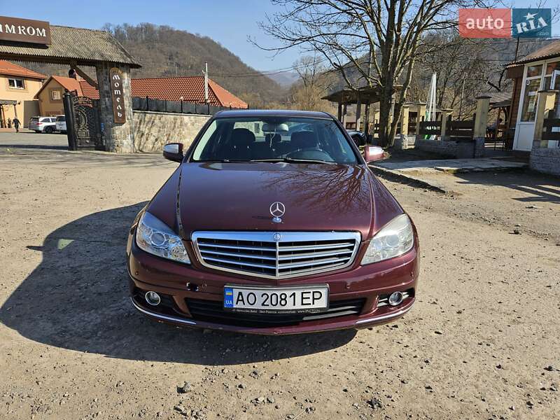 Седан Mercedes-Benz C-Class 2008 в 