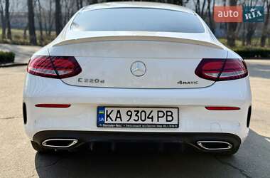 Купе Mercedes-Benz C-Class 2022 в 