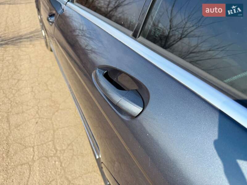 Седан Mercedes-Benz C-Class 2008 в Кривом Роге