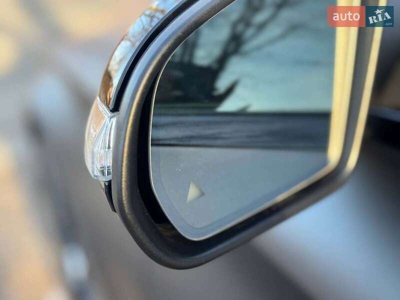 Седан Mercedes-Benz C-Class 2015 в Киеве