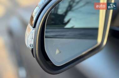 Седан Mercedes-Benz C-Class 2015 в 