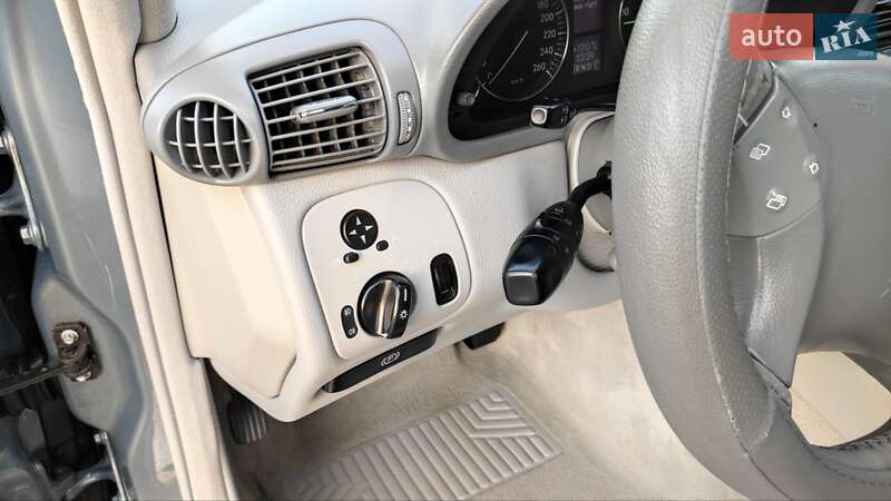 Универсал Mercedes-Benz C-Class 2004 в Львове