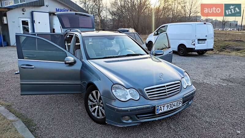 Универсал Mercedes-Benz C-Class 2004 в Львове
