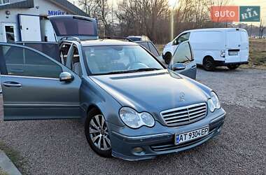 Універсал Mercedes-Benz C-Class 2004 в Львові