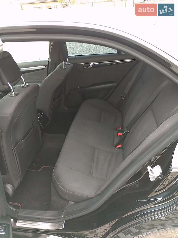 Седан Mercedes-Benz C-Class 2009 в Ивано-Франковске