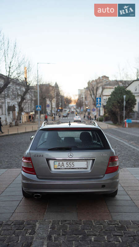 Універсал Mercedes-Benz C-Class 2008 в Києві