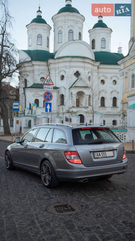 Універсал Mercedes-Benz C-Class 2008 в Києві