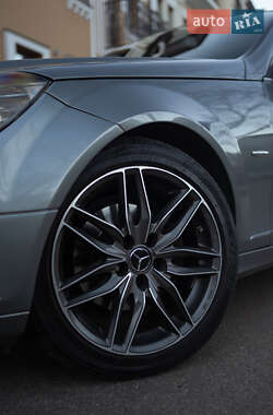 Универсал Mercedes-Benz C-Class 2008 в 