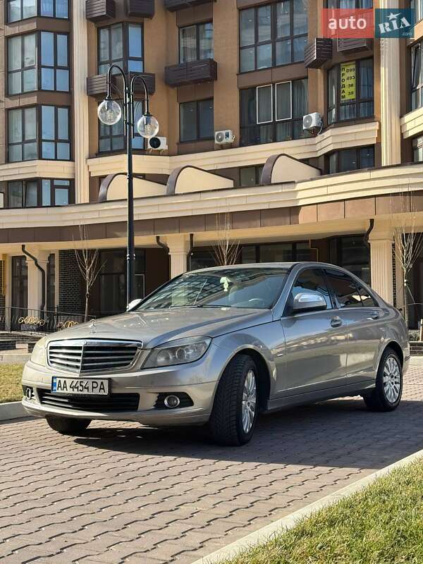 Mercedes-Benz C-Class 2008