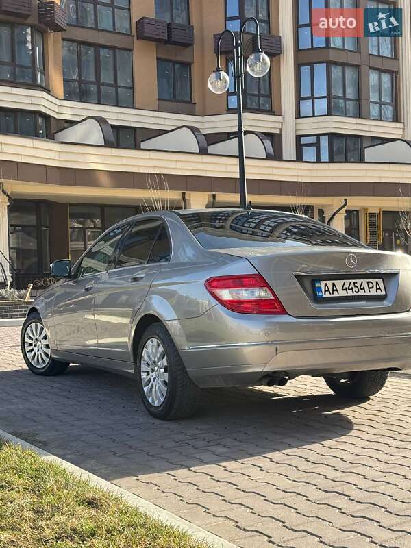 Седан Mercedes-Benz C-Class 2008 в Киеве