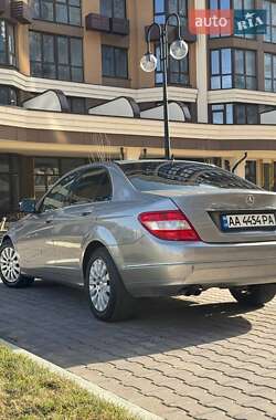 Седан Mercedes-Benz C-Class 2008 в 