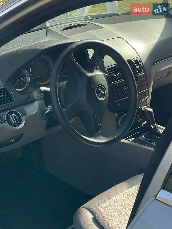 Седан Mercedes-Benz C-Class 2008 в Киеве