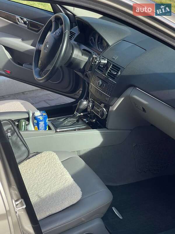 Седан Mercedes-Benz C-Class 2008 в Киеве