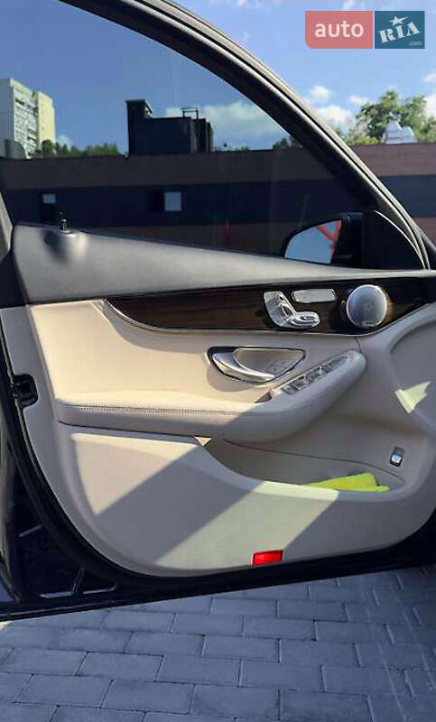 Седан Mercedes-Benz C-Class 2015 в Киеве