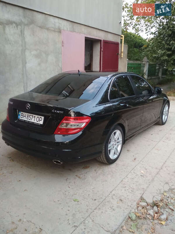 Седан Mercedes-Benz C-Class 2008 в Николаеве